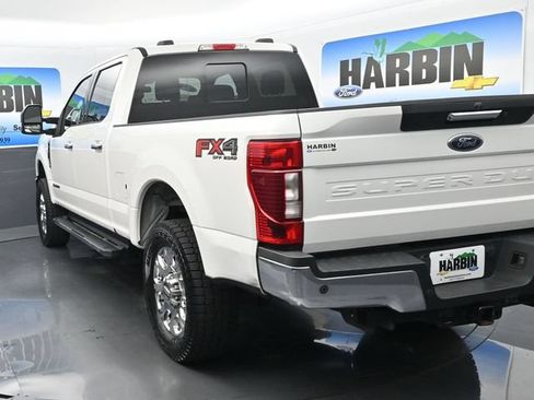 Certified 2022 Ford F250 Lariat w/ Chrome Package AWD/4WD image 4