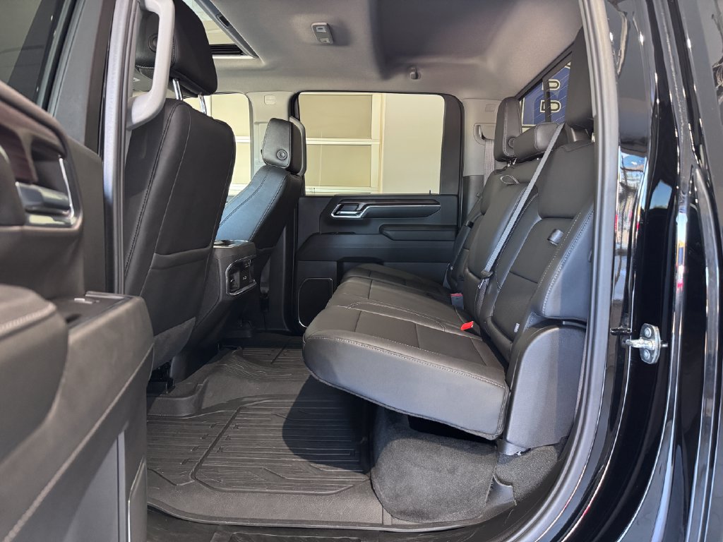 Certified 2024 GMC Sierra 2500 SLT w/ SLT Premium Package AWD/4WD image 13