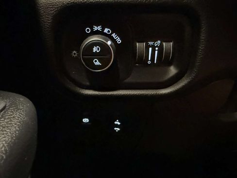 Used 2019 RAM 1500 Big Horn AWD/4WD image 44