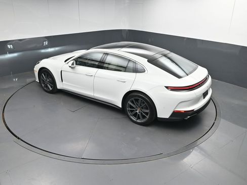 Certified 2026 Porsche Panamera image 35