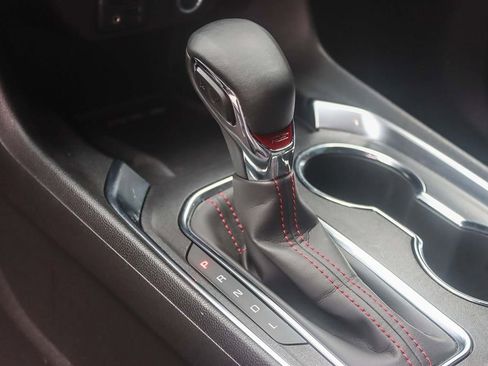 Used 2023 Chevrolet Traverse RS image 42