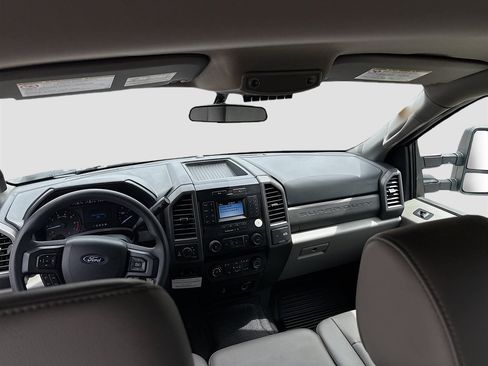 Used 2022 Ford F350 XL w/ Power Equipment Group image 20