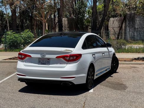 Used 2017 Hyundai Sonata Sport w/ Value Edition Package 02 FWD image 9