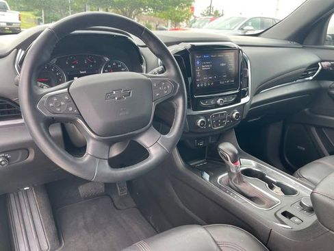 Certified 2023 Chevrolet Traverse RS AWD/4WD image 13