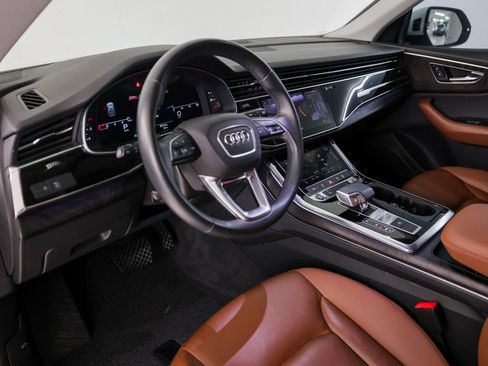 Used 2022 Audi Q8 Premium image 4