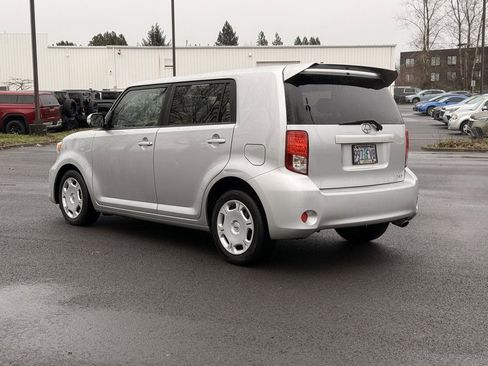 Used 2012 Scion xB Base image 5