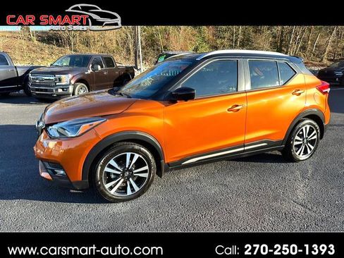 Used 2019 Nissan Kicks SR w/ SR Premium Package image 1