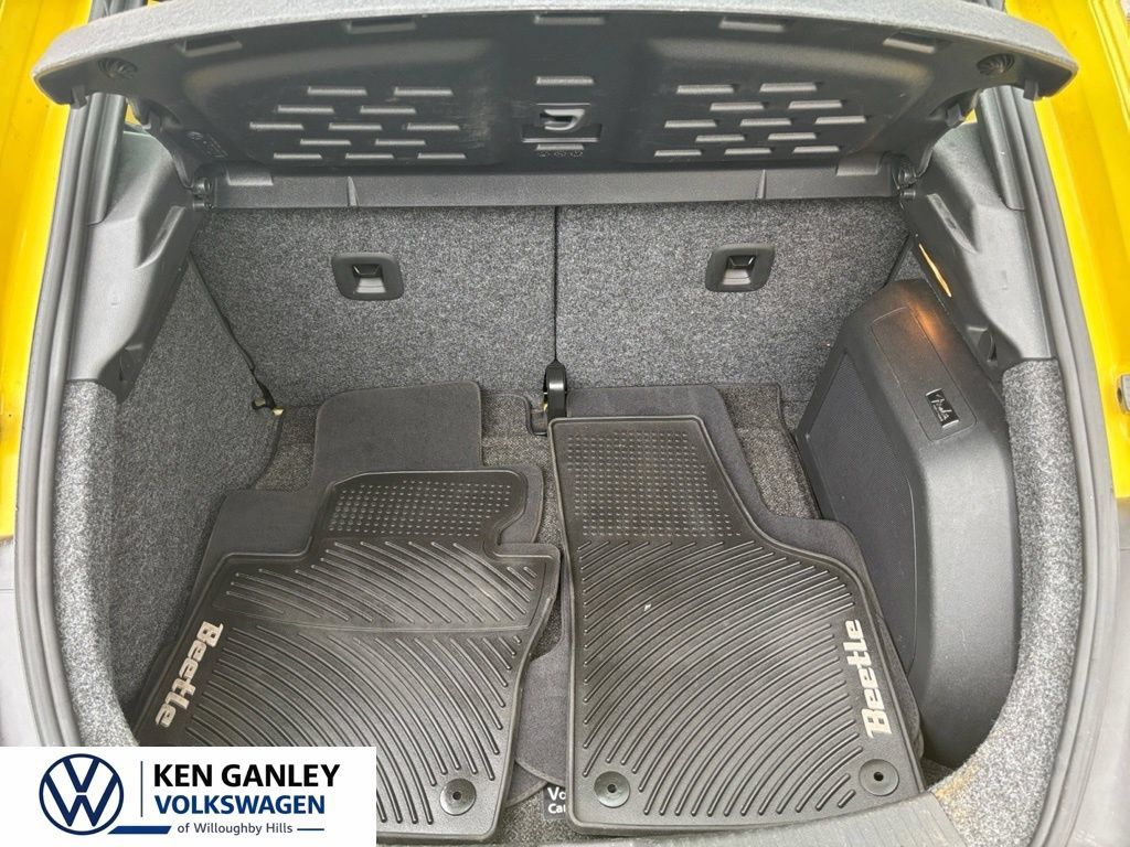 Used 2012 Volkswagen Beetle 2.5 FWD image 27