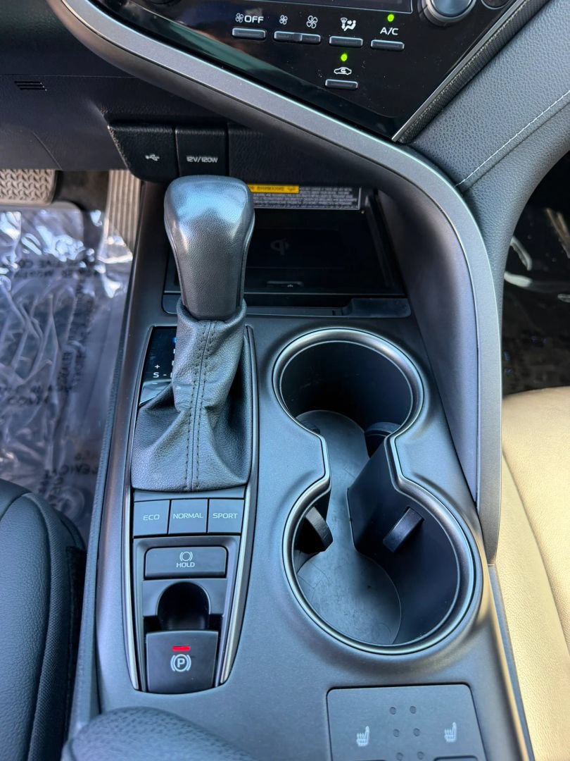 Used 2021 Toyota Camry XSE FWD image 27