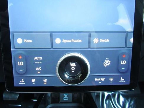 Used 2023 Ford Mustang Mach-E Premium image 13