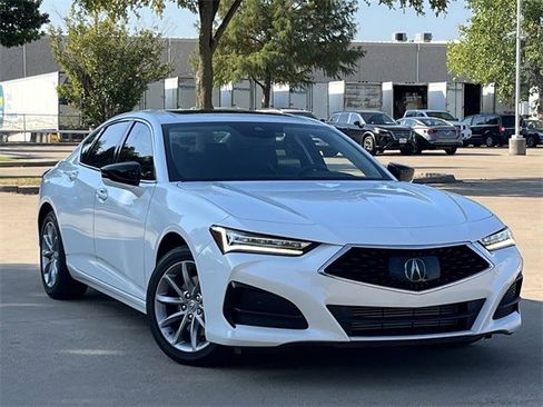 Used 2023 Acura TLX image 2