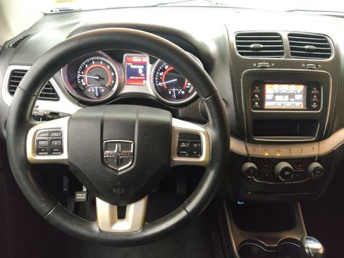 Used 2018 Dodge Journey SE w/ Connectivity Group FWD image 22