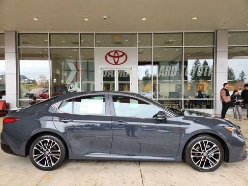 New 2026 Toyota Camry XLE AWD/4WD image 3