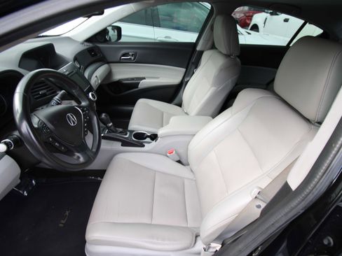 Used 2017 Acura ILX image 16