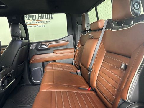Used 2023 GMC Sierra 1500 Denali Ultimate AWD/4WD image 19