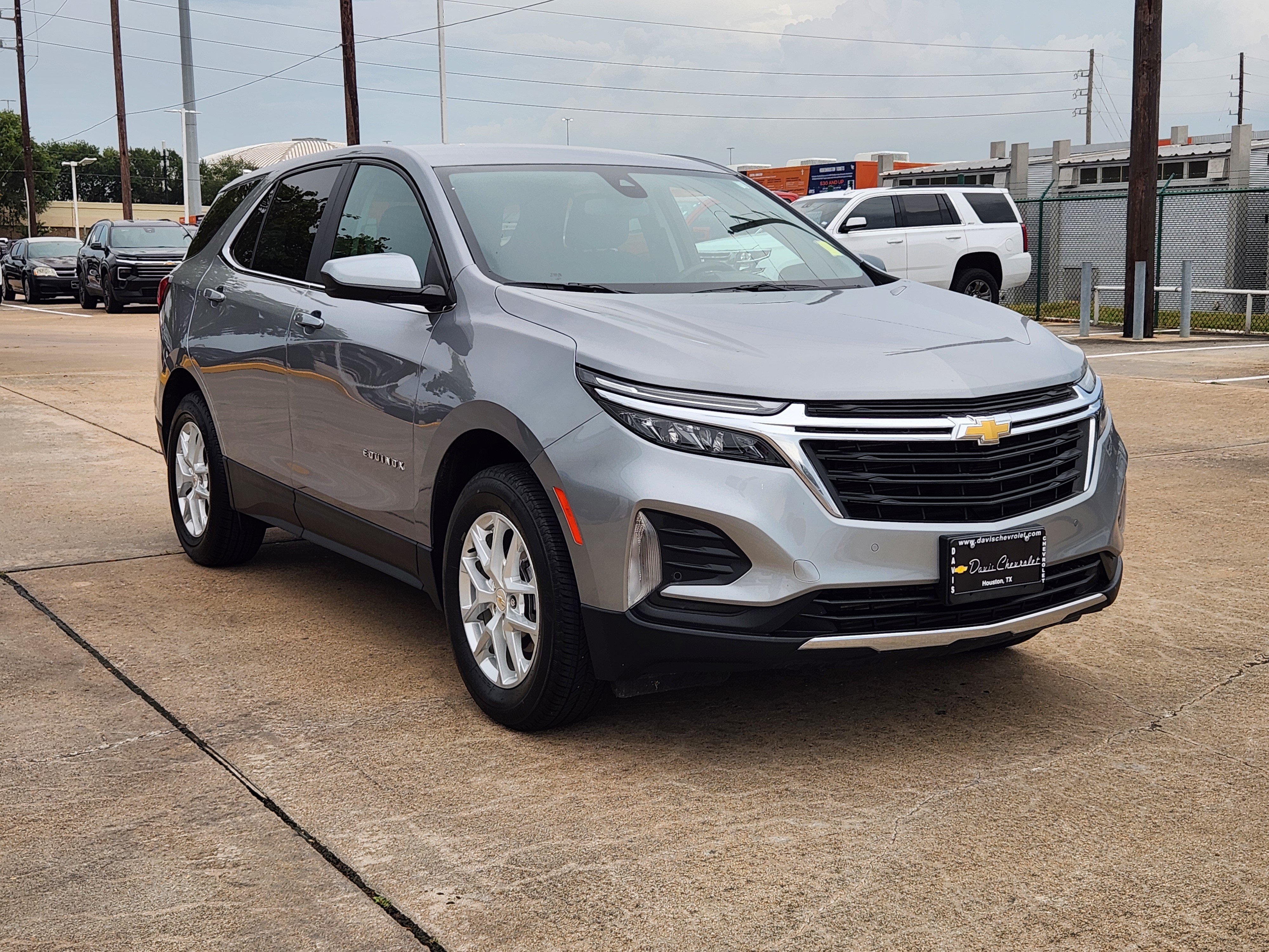 Used 2024 Chevrolet Equinox LT AWD/4WD image 4