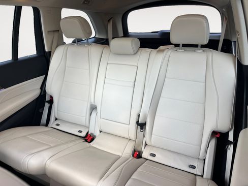 Used 2022 Mercedes-Benz GLS 450 4MATIC image 16