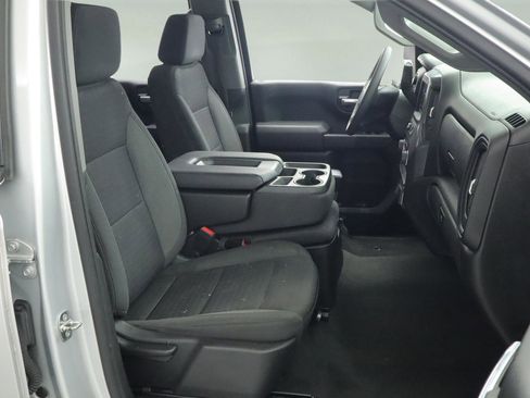 Used 2022 Chevrolet Silverado 1500 Custom image 11