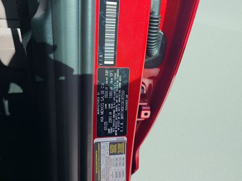 New 2025 Kia K4 FWD image 32