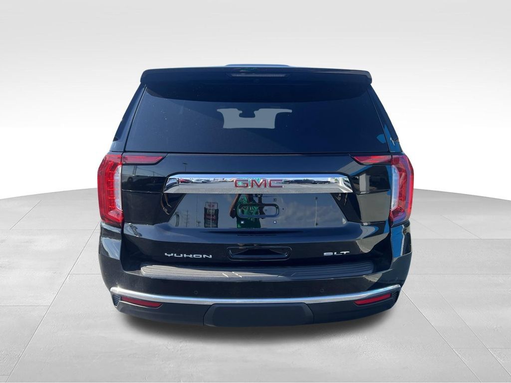 Used 2024 GMC Yukon SLT AWD/4WD image 9