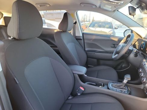 New 2026 Hyundai Kona SE image 19