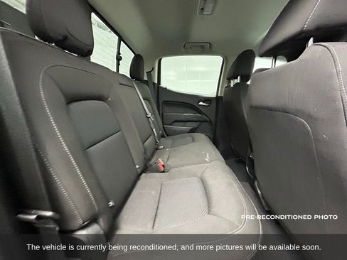 Used 2022 Chevrolet Colorado LT w/ LT Convenience Package image 13