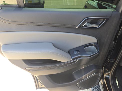Used 2020 Chevrolet Tahoe LT AWD/4WD image 14