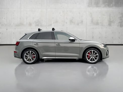 Used 2022 Audi SQ5 Premium Plus w/ Premium Plus Package image 8
