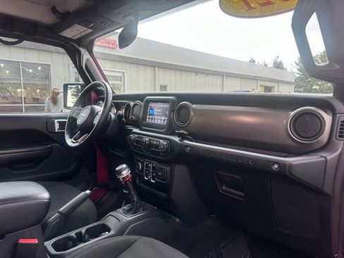 Used 2021 Jeep Wrangler Unlimited Sport AWD/4WD image 11