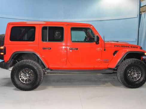 Used 2022 Jeep Wrangler Unlimited Rubicon w/ Xtreme Recon 35" Tire Package AWD/4WD image 23