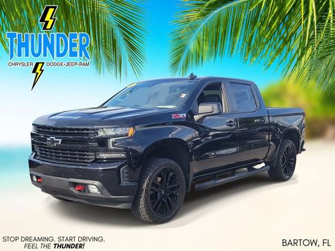 Used 2021 Chevrolet Silverado 1500 RST AWD/4WD image 2