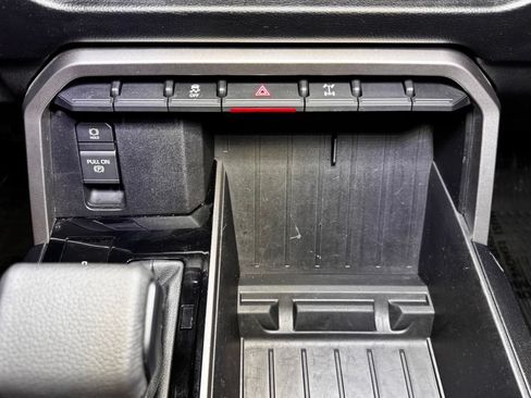 Certified 2025 Toyota Tundra SR5 AWD/4WD image 37