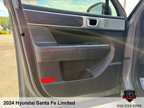 Used 2024 Hyundai Santa Fe Limited AWD/4WD image 10