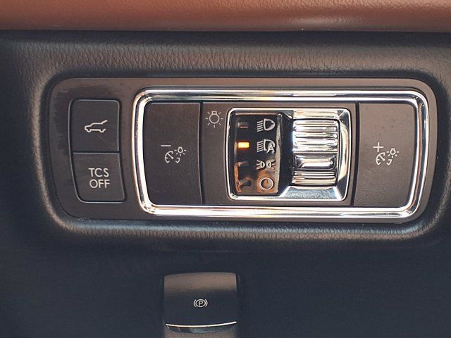 Certified 2022 Lincoln Nautilus Reserve w/ Luxury Package FWD image 14