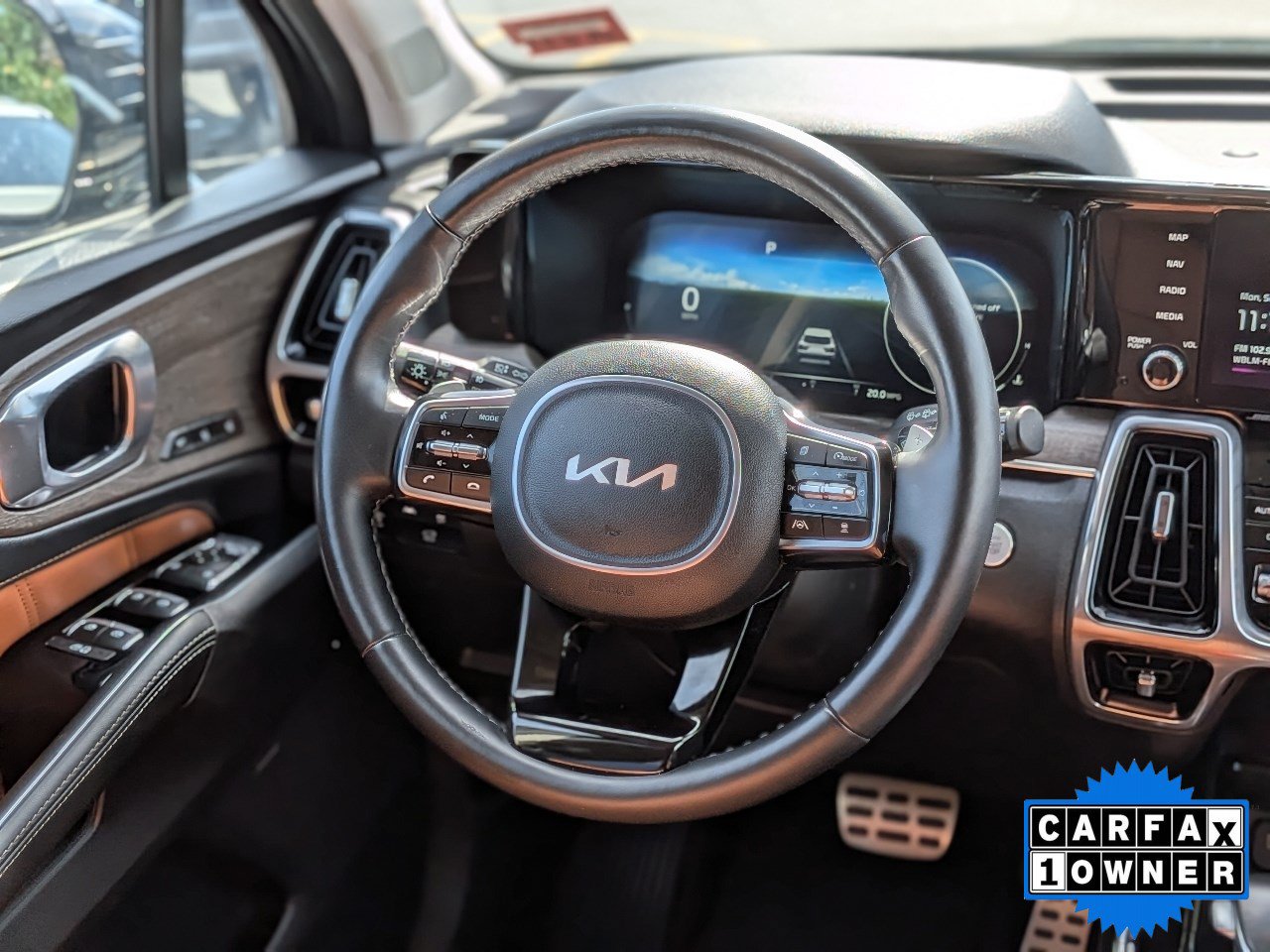 Used 2023 Kia Sorento SX Prestige AWD/4WD image 18