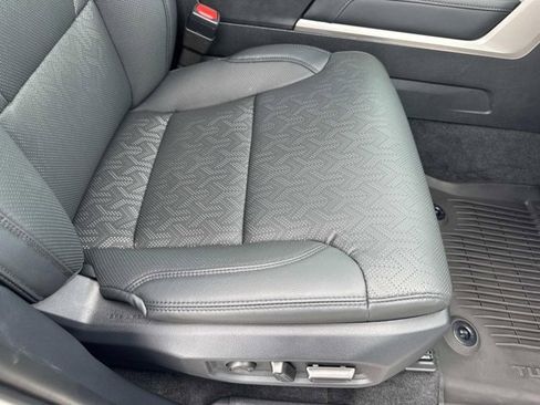 Used 2025 Toyota Tundra Limited image 14