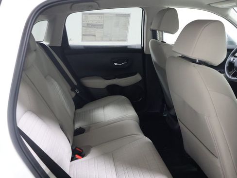 Used 2026 Honda HR-V LX image 16