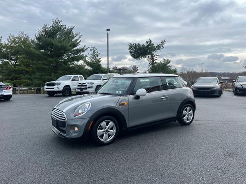 Used 2014 MINI Cooper 2-Door Hardtop image 36