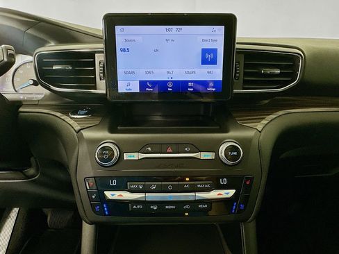 Used 2020 Ford Explorer Limited w/ Class III Trailer Tow Package AWD/4WD image 15