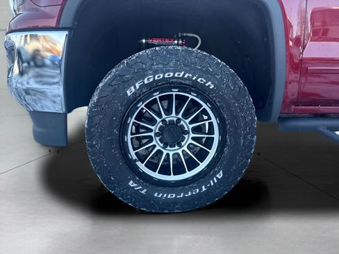 Used 2018 GMC Sierra 1500 SLE w/ SLE Value Package image 5