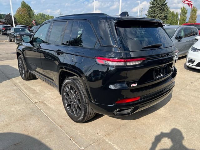 Used 2025 Jeep Grand Cherokee Summit w/ Obsidian Package AWD/4WD image 4