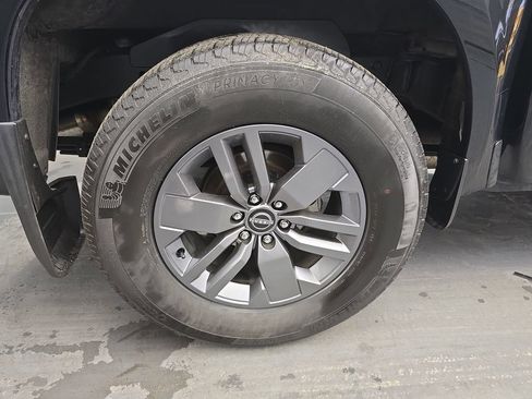 Used 2025 Nissan Frontier SV RWD image 20