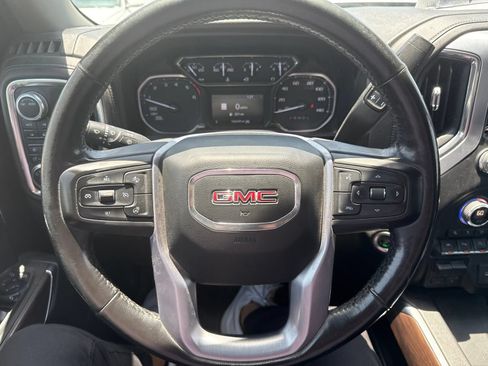 Used 2021 GMC Sierra 1500 SLT w/ SLT Premium Plus Package AWD/4WD image 10