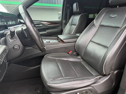 Used 2023 Cadillac Escalade ESV Premium Luxury AWD/4WD image 14