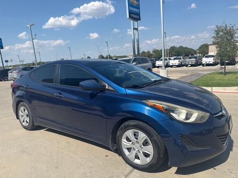 Used 2016 Hyundai Elantra SE FWD image 6