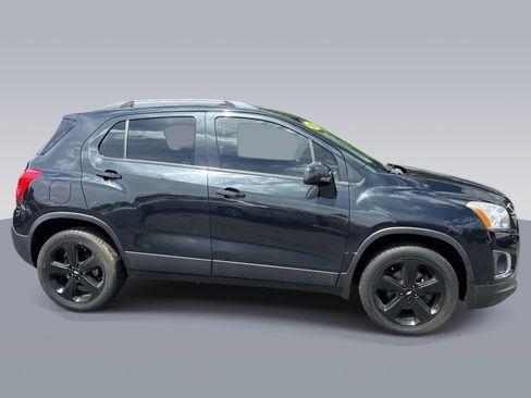 Used 2016 Chevrolet Trax LTZ w/ Midnight Edition AWD/4WD image 2
