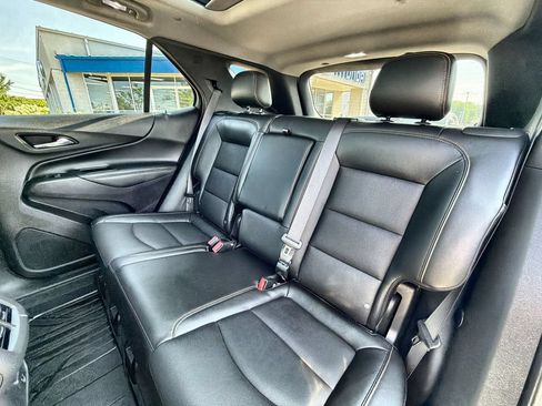Used 2021 Chevrolet Equinox Premier AWD/4WD image 24