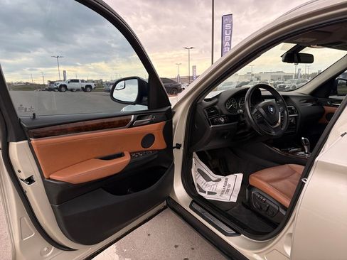 Used 2016 BMW X3 xDrive28i image 12