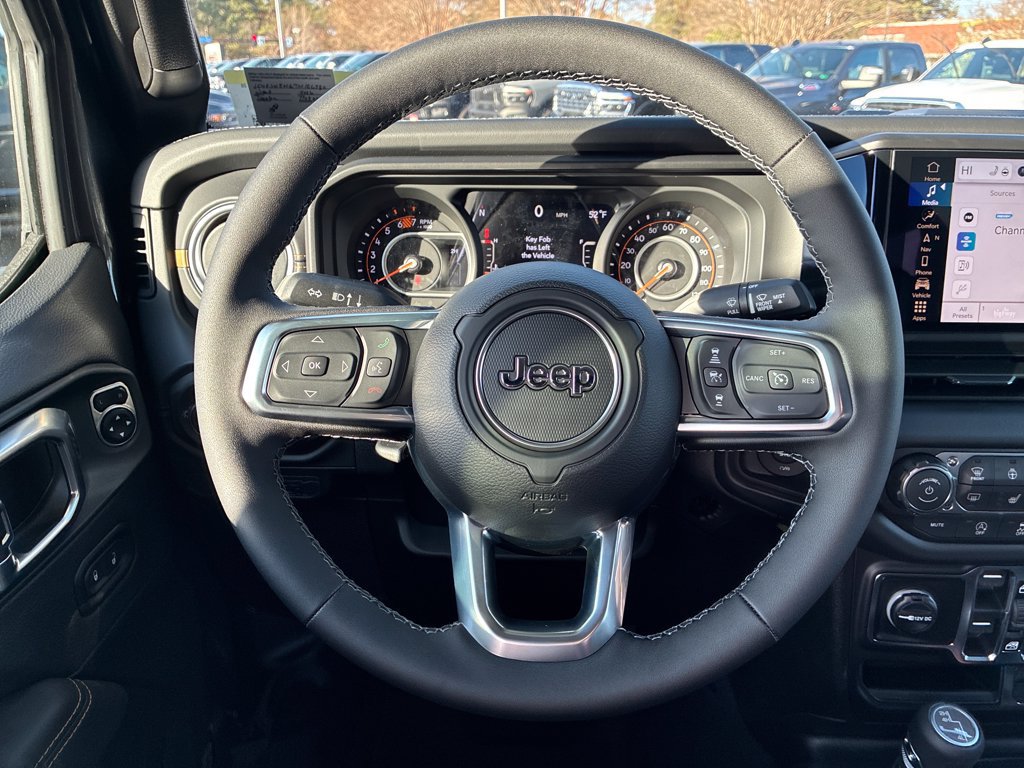 New 2026 Jeep Wrangler Unlimited Sahara AWD/4WD image 15