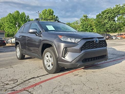 Used 2021 Toyota RAV4 LE AWD/4WD image 1